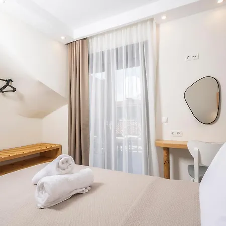 Ionas 3 Apartment
